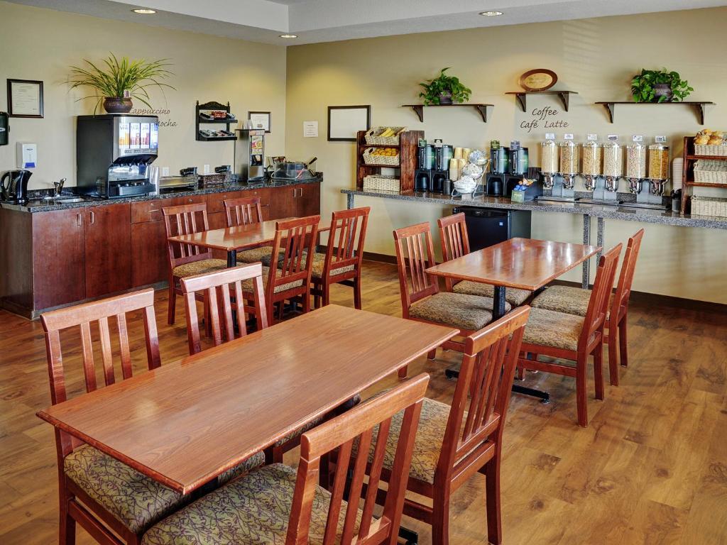 Lakeview Inns & Suites - Slave Lake Extérieur photo